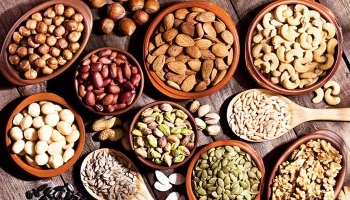 🥜 বাদাম: সুস্বাদু ও পুষ্টিকর খাবার